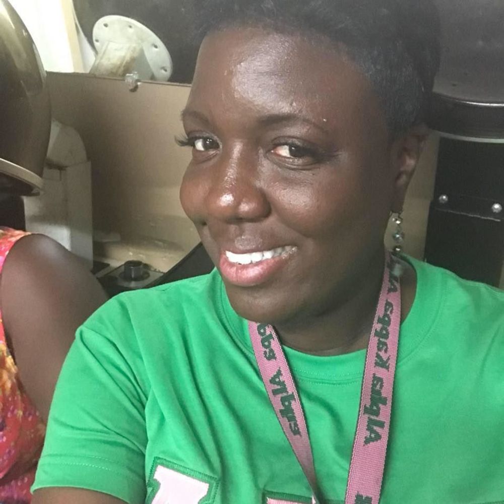 Meet your Posher, Adrienne